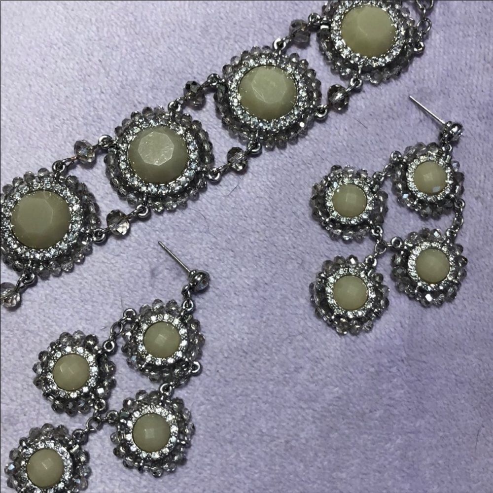 White house black market jewelry set